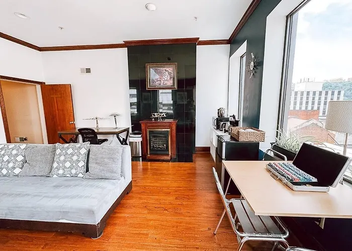 Stay Pittsburgh Aparthotel 3*