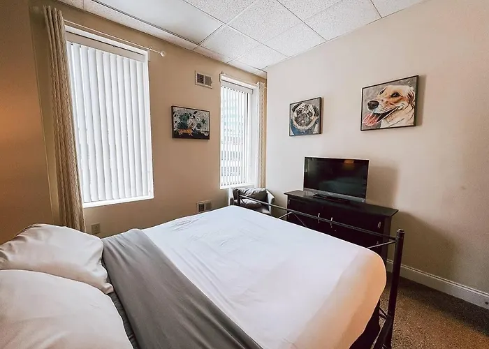 Stay Pittsburgh Aparthotel 3*